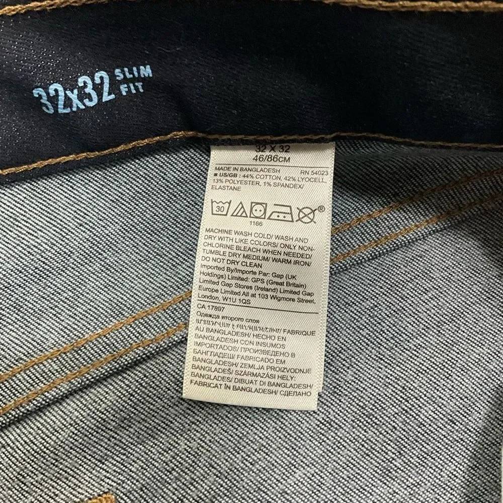 BANANA REPUBLIC Slim Fit Traveler Jeans